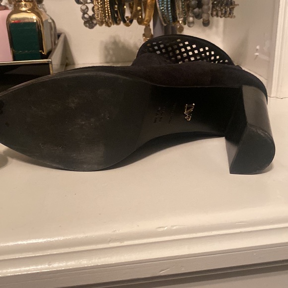 Diane Von Furstenberg Black Bootie Heels - Picture 4 of 6